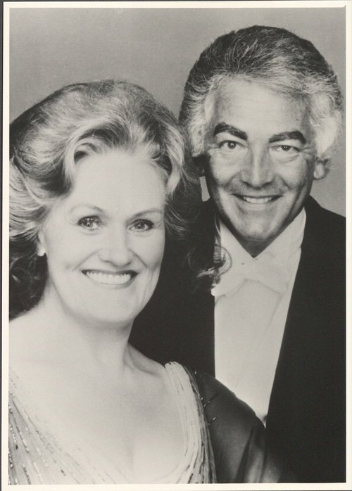 Dame Joan Sutherland and Rchard.jpg