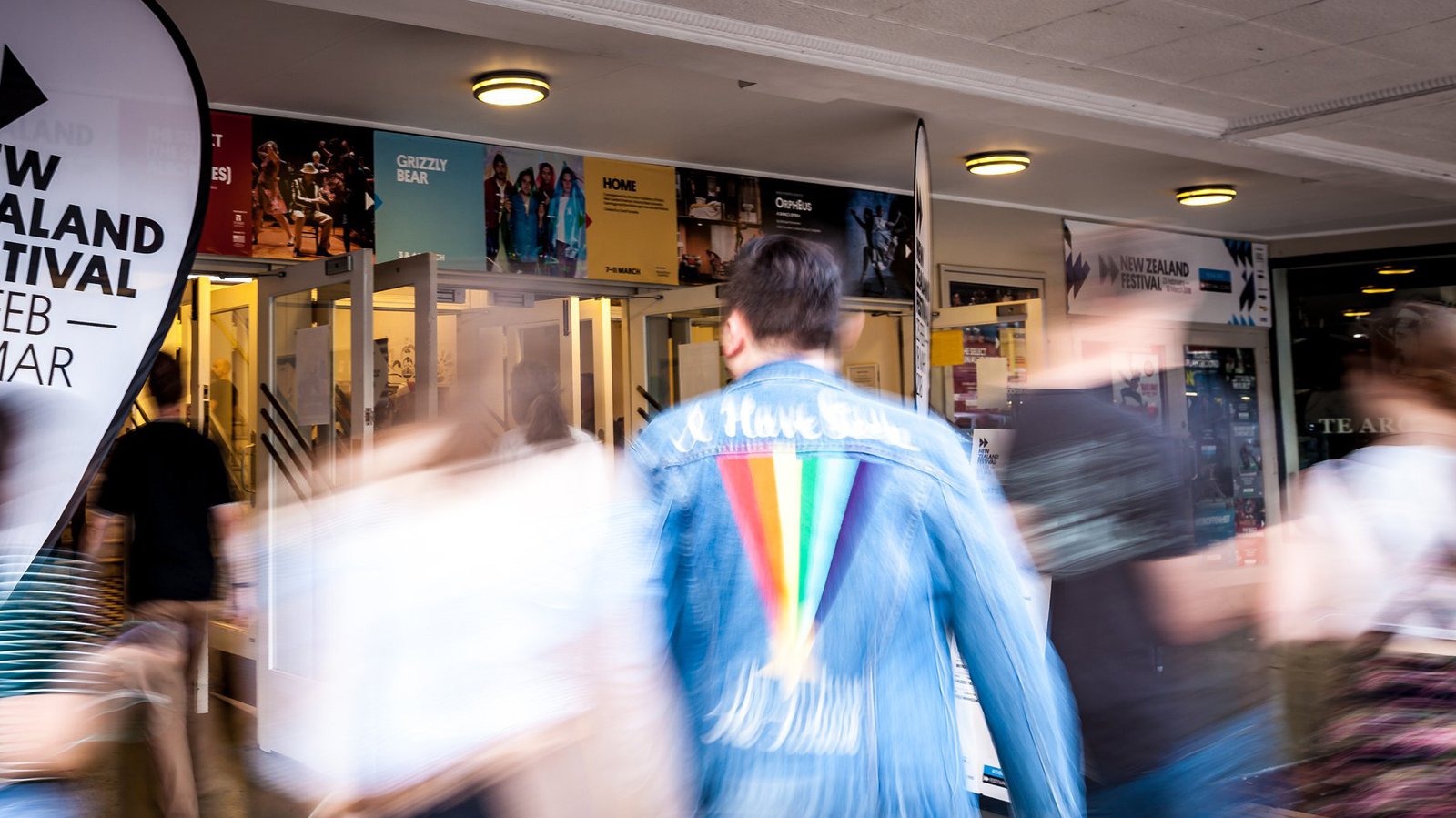 Grizzly_Bear_New_Zealand_Festival_2018_by_Vanes.original.jpg