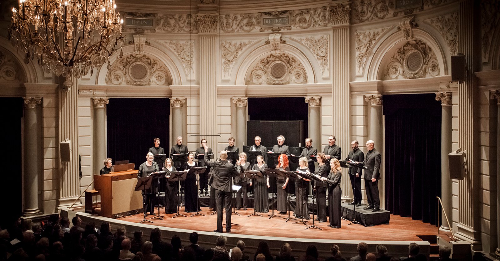 26. Netherlands Chamber Choir_P2 ©_Foppe Schut_NZF20_.jpg